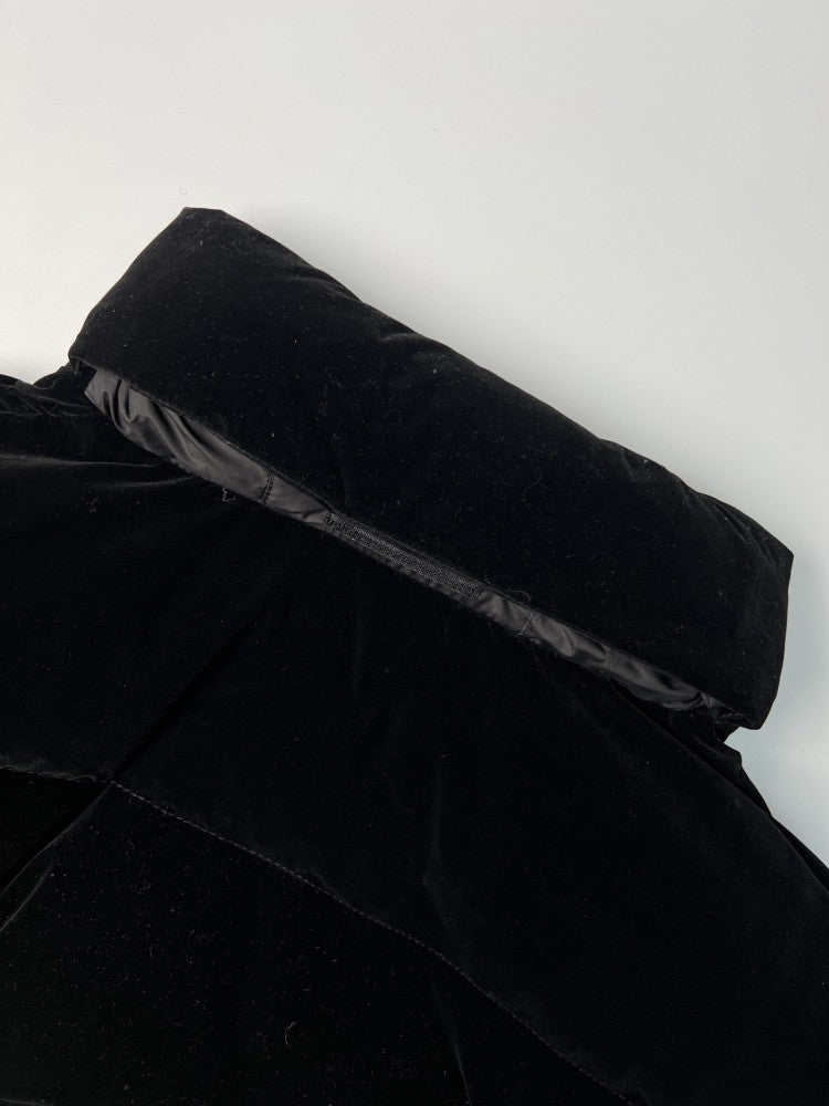 Cropped Down Jacket In Black